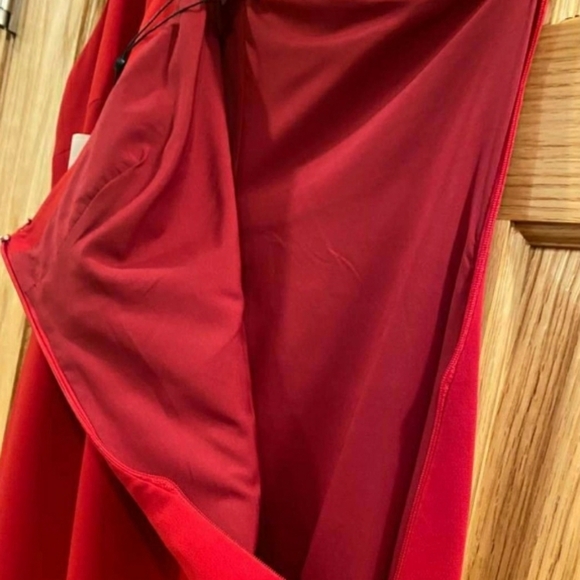 Cinq a Sept Dulcina One-Shoulder Handkerchief-Hem - Picture 9 of 9